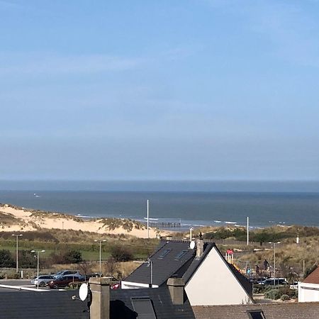 Le Bord De Mer Calais Bagian luar foto