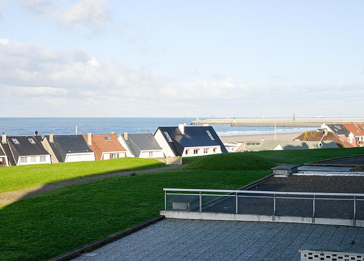 Le Bord De Mer Calais Bagian luar foto